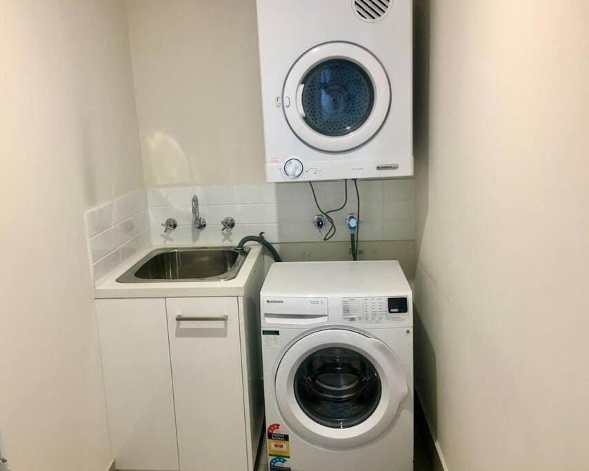 Trendy, Self Contained Inner City Apartment!! Apartment in North Wagga Wagga