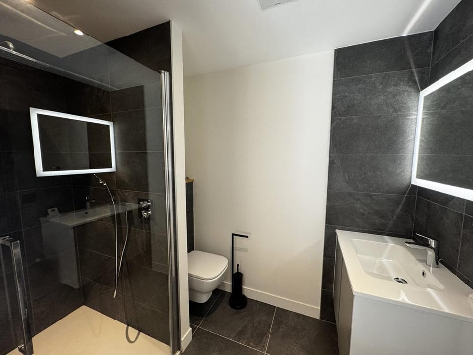 Appartement de standing, au pied des pistes avec parking et WIFI, Les Carroz d'Arâches Apartment in Arâches-la-Frasse