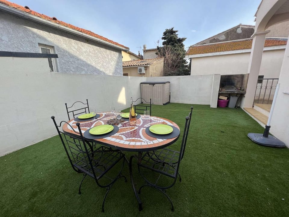 Maison 4 Pièces/6 Pers, Terrasse, Plage 150m, Centre-Ville Valras-Plage - FR-1-701-43 House in Occitanie