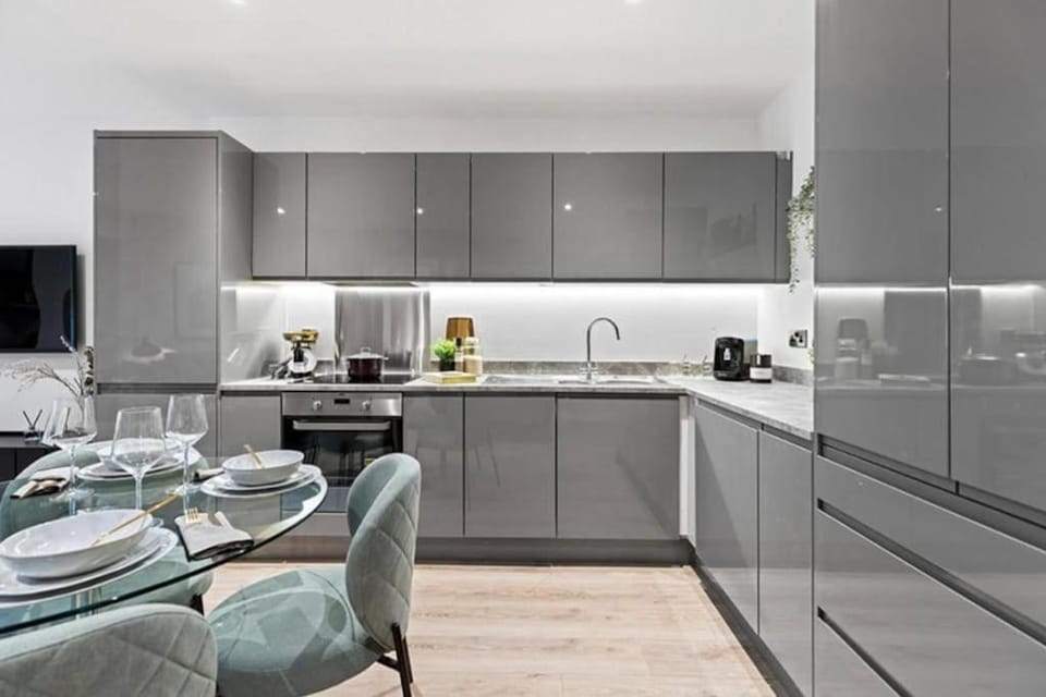 TV and multimedia, Kitchen or kitchenette, Living room, Seating area, Dining area, dishwasher, minibar, pet friendly, stove