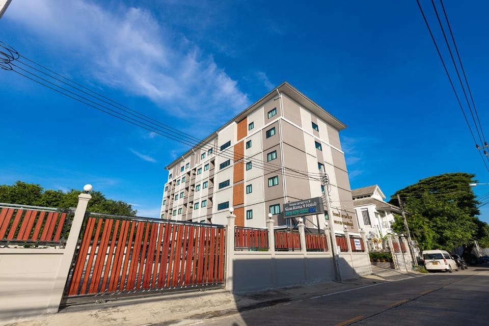 Property building, Street view