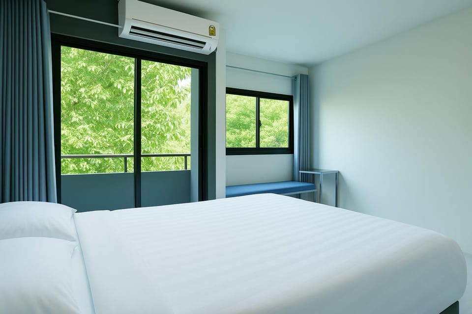 Bed, Bedroom, air conditioner