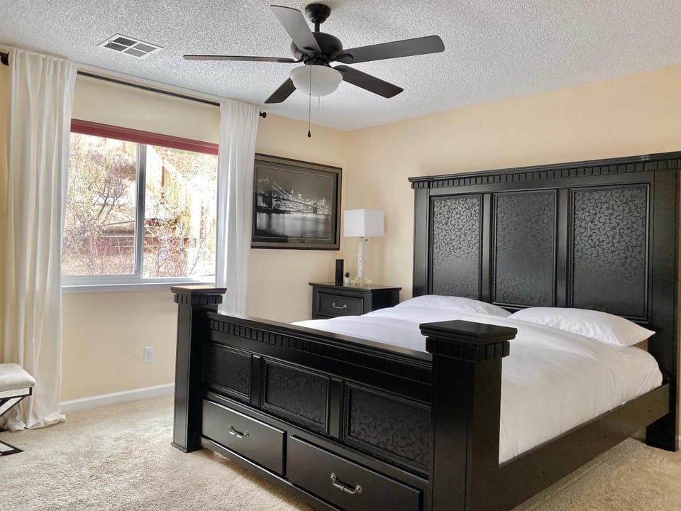 Bed, Bedroom