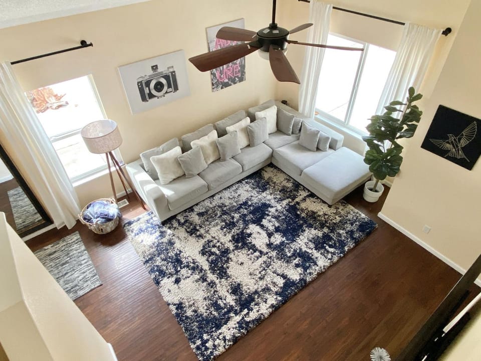 TV and multimedia, Living room, Seating area