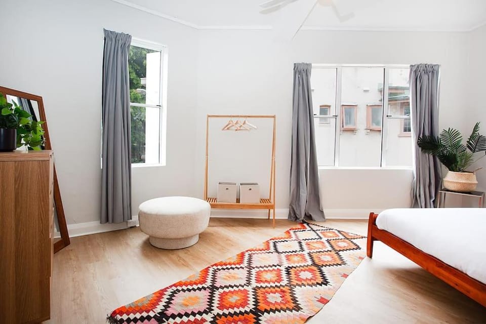 Large 4 Bed Beachside Haven 50m to Bondi Beach Apartment in Sydney