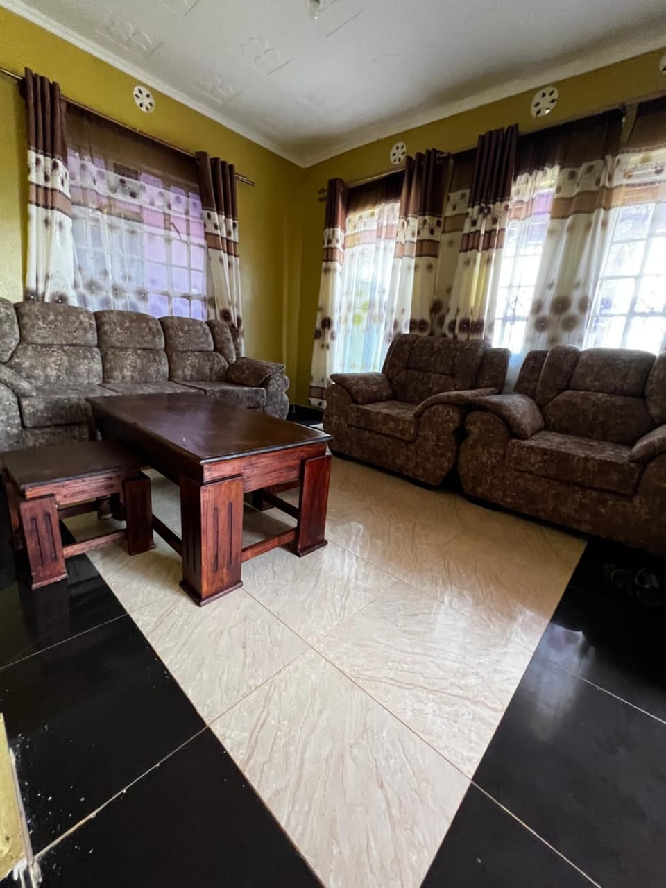 LiBa air B and B Apartment in Uganda