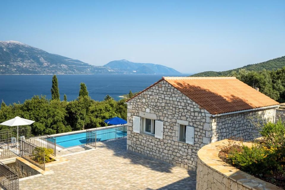 Pool view, Sea view, Swimming pool