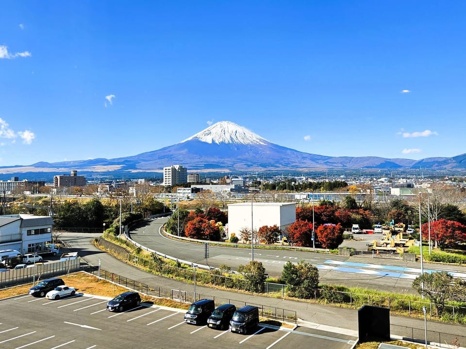View (from property/room), View (from property/room), Mountain view, Location
