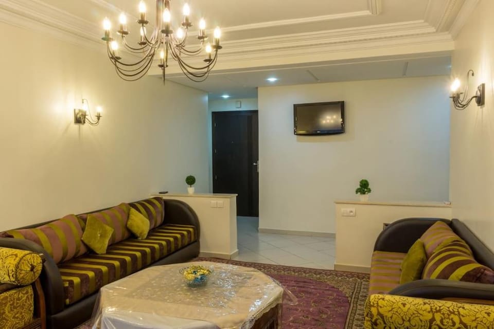 Grand appartement lumineux avec balcon & parking idéal familles et pro Apartment in Casablanca