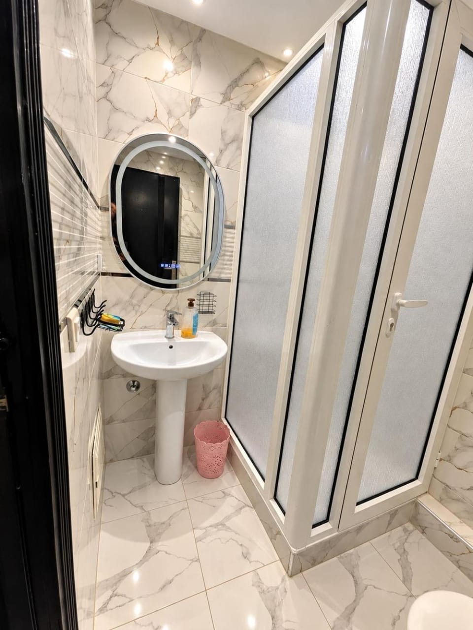 Shower, Toilet, Bathroom