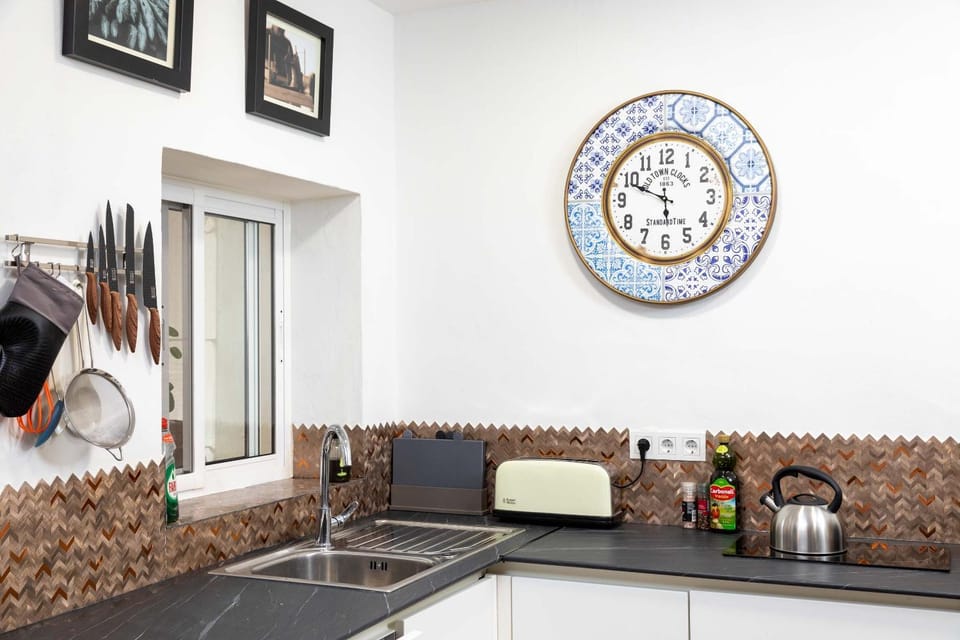 Kitchen or kitchenette, toaster