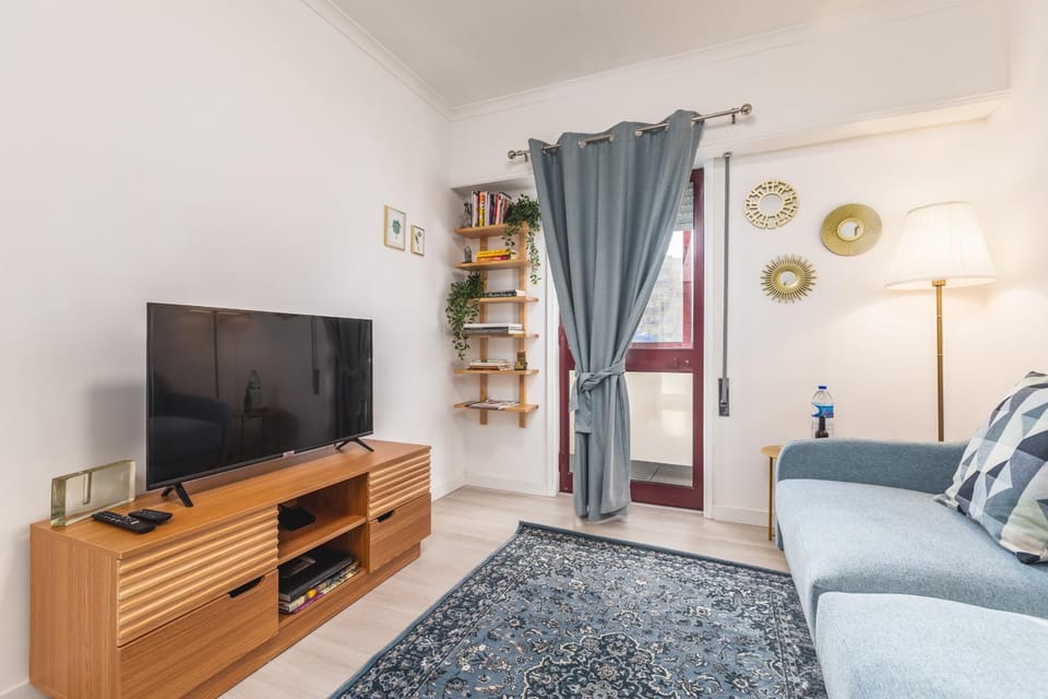 Communal lounge/ TV room, Living room