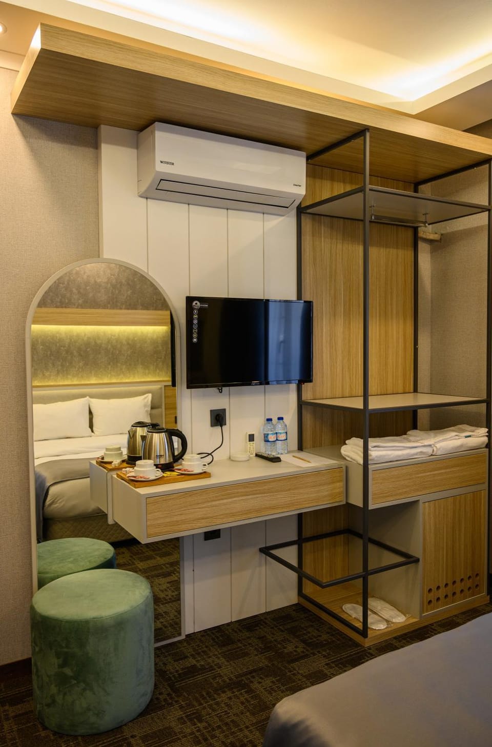 TV and multimedia, Coffee/tea facilities, oven, air conditioner