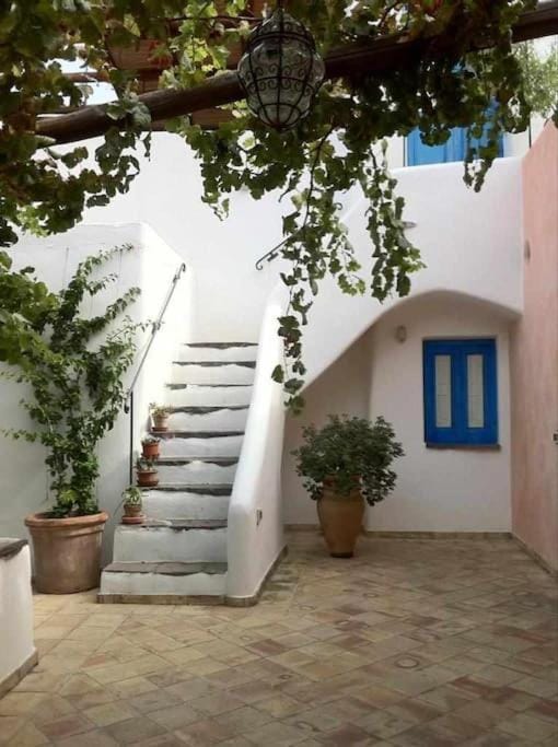 House Il Mandarino, terrace overlooking the sea House in Sicily
