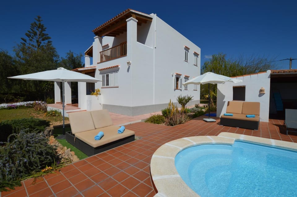 Property building, Pool view, Swimming pool