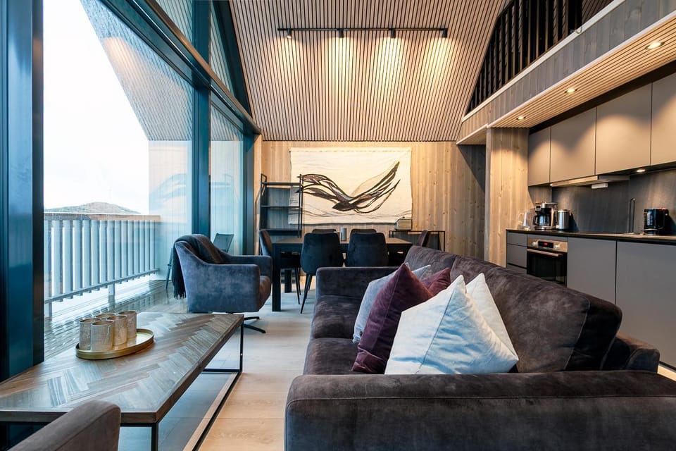 Kitchen or kitchenette, Living room, Seating area, Dining area, kitchen