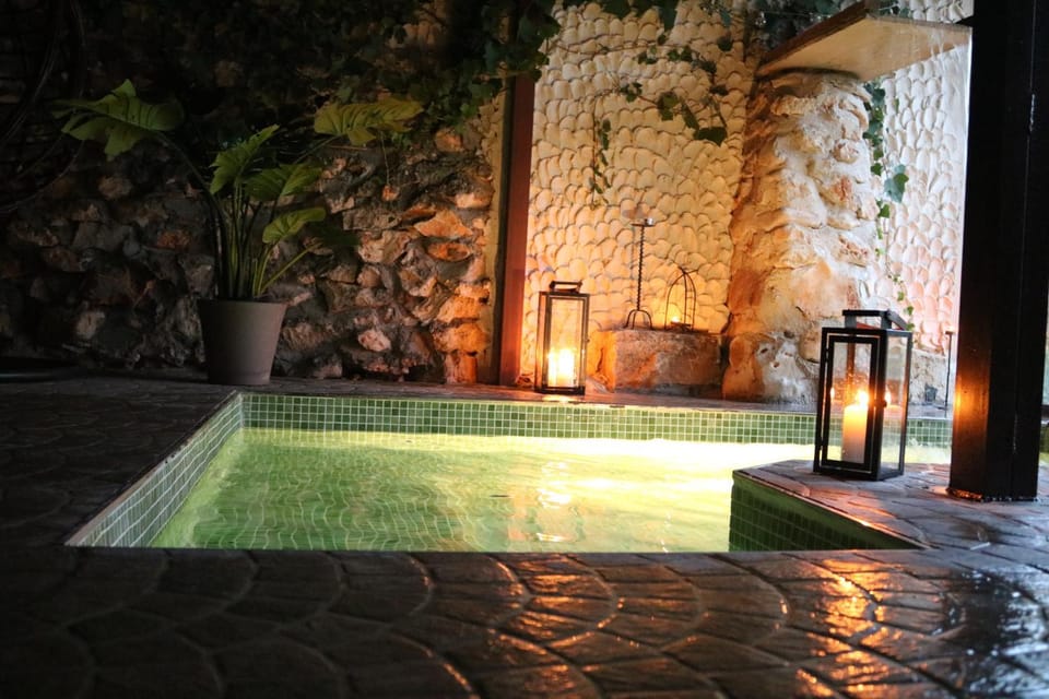 Night, Hot Spring Bath, Spa and wellness centre/facilities, Pool view, Swimming pool, Swimming pool