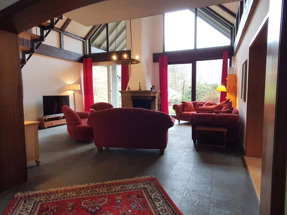 Großes Ferienhaus Sauerburgblick Villa in Rhineland-Palatinate