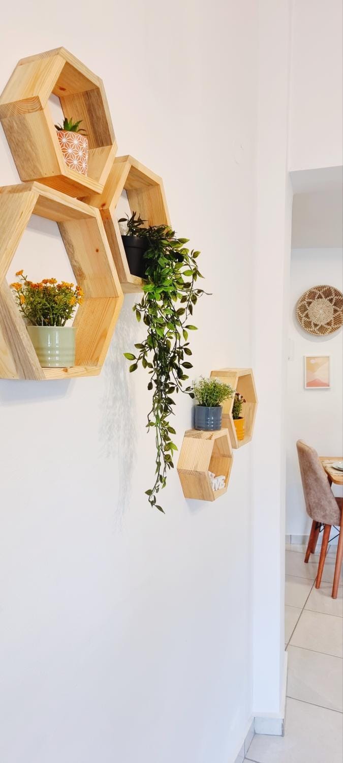 Decorative detail, Dining area