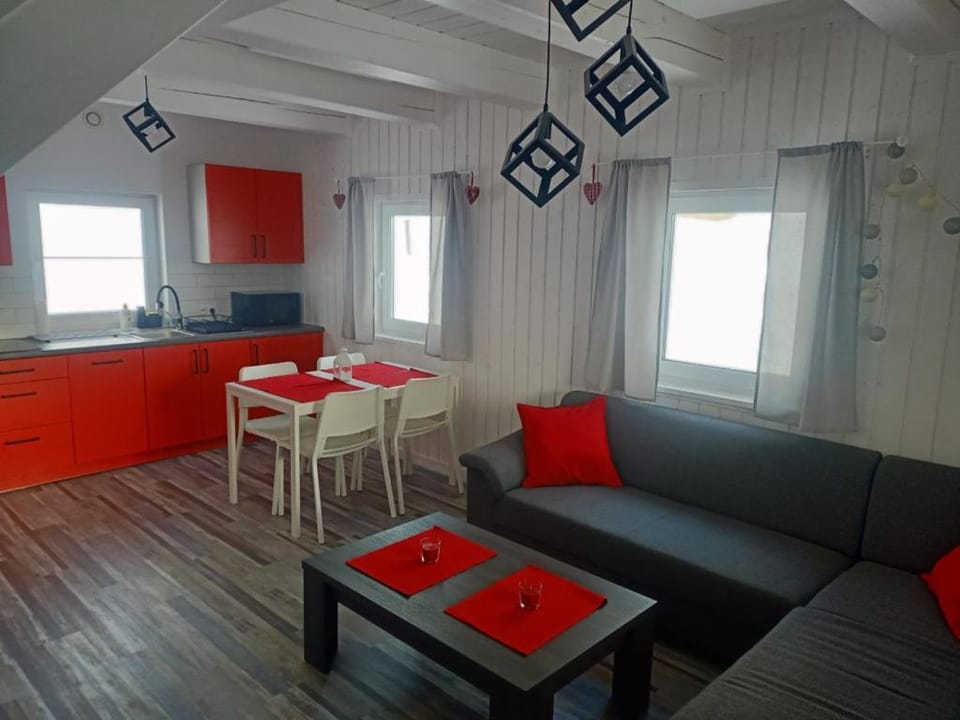 Kitchen or kitchenette, Living room, Seating area
