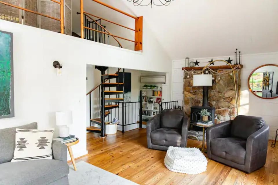 Library, Living room, Seating area, flat iron