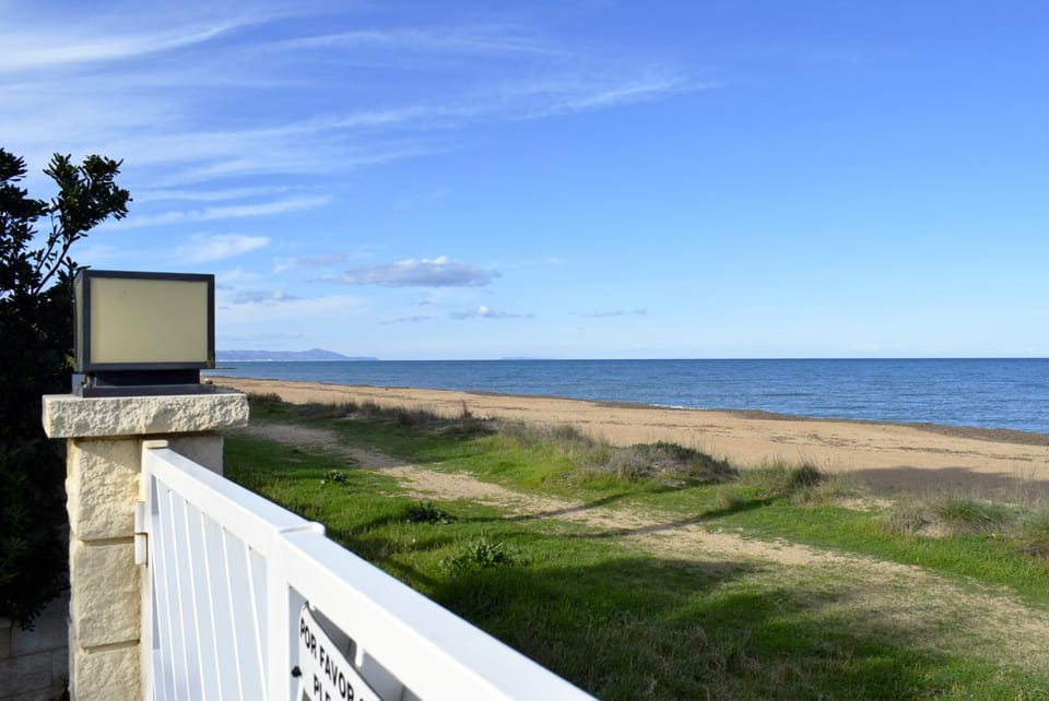 Off site, Beach