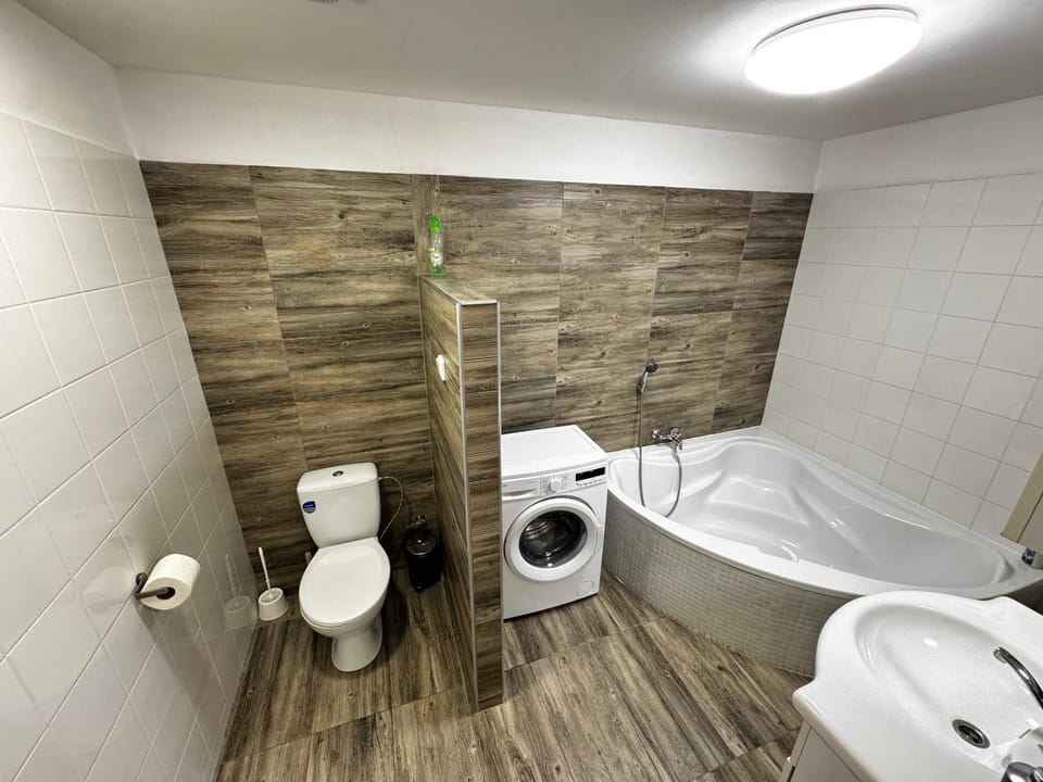 Toilet, Bathroom