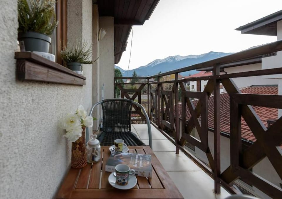 Day, Coffee/tea facilities, View (from property/room), Balcony/Terrace, Seating area, Mountain view