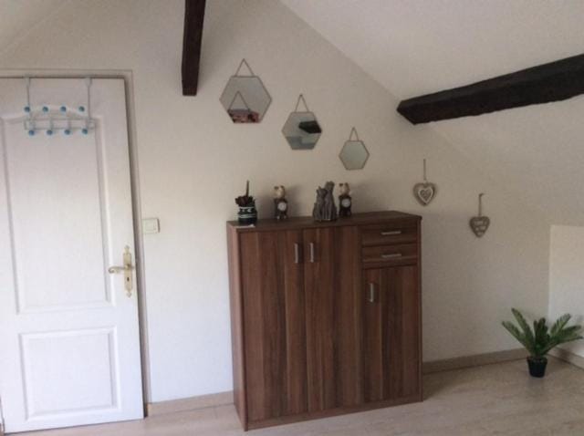 ÉTAGES PRIVÉE POUR 4 PERSONNES 2 CHAMBRES ET 1 SALE DE BAIN i Bed and Breakfast in Île-de-France