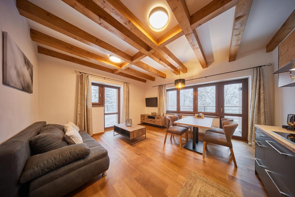 Balcony/Terrace, Living room, Photo of the whole room, Seating area, Dining area