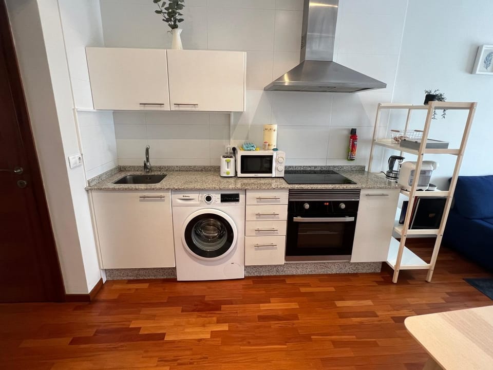 Kitchen or kitchenette, Communal kitchen, minibar, pet friendly, stove, toaster, washing machine