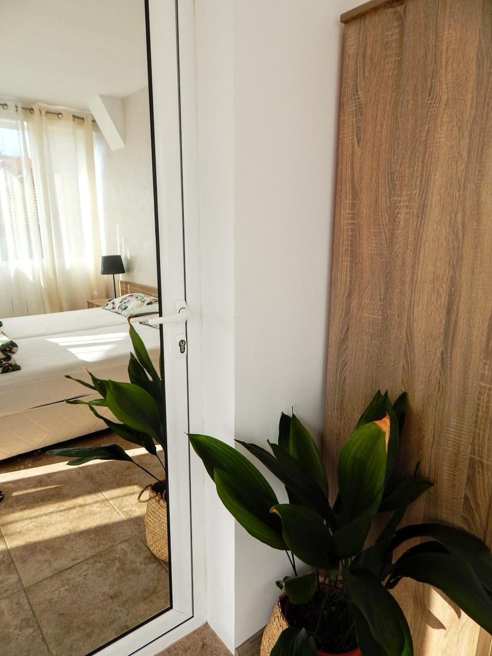 Bed, Bathroom, Photo of the whole room, Bedroom, wardrobe