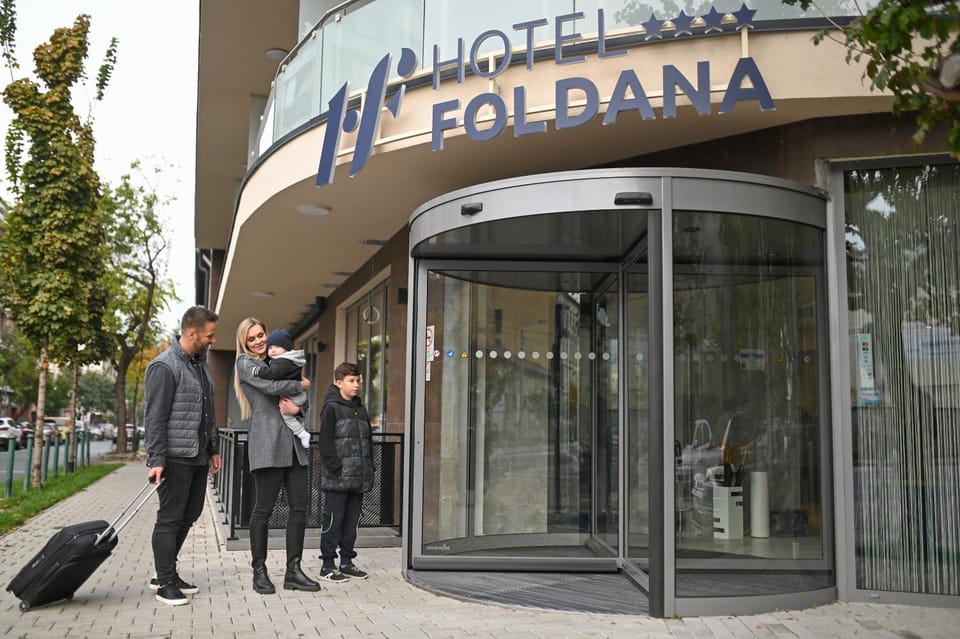 Facade/entrance