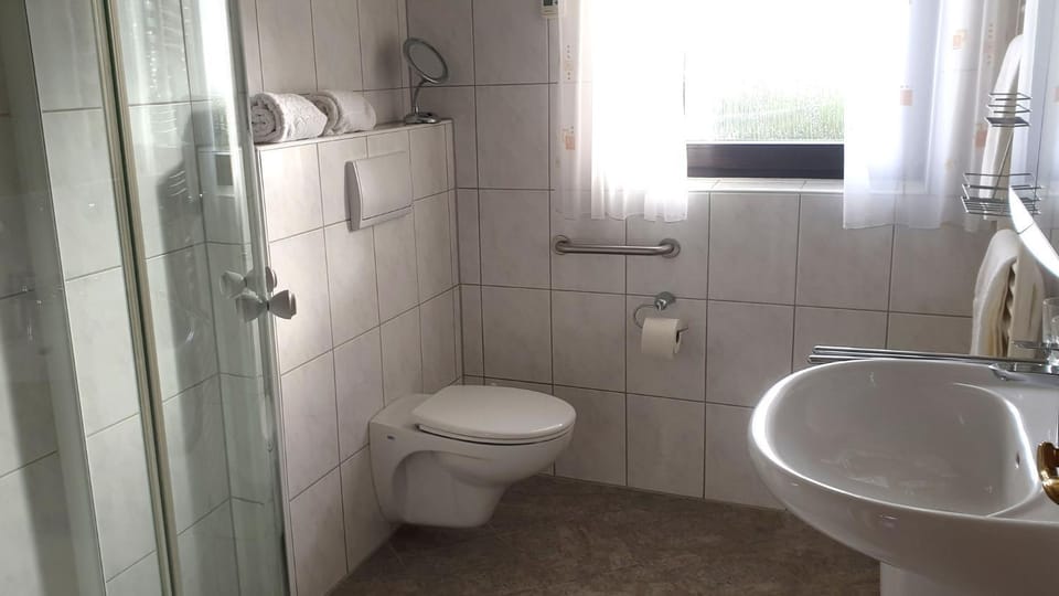 Ferienwohnung mit Terrasse, kostenloses WLAN, Parkplatz Apartment in North Rhine-Westphalia