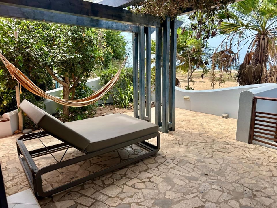 Corallo Beach Front Apartments - By Bobbywashere Apartment in Santa Maria