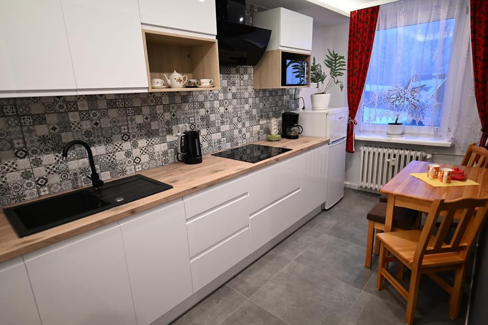 minibar, stove, kitchen