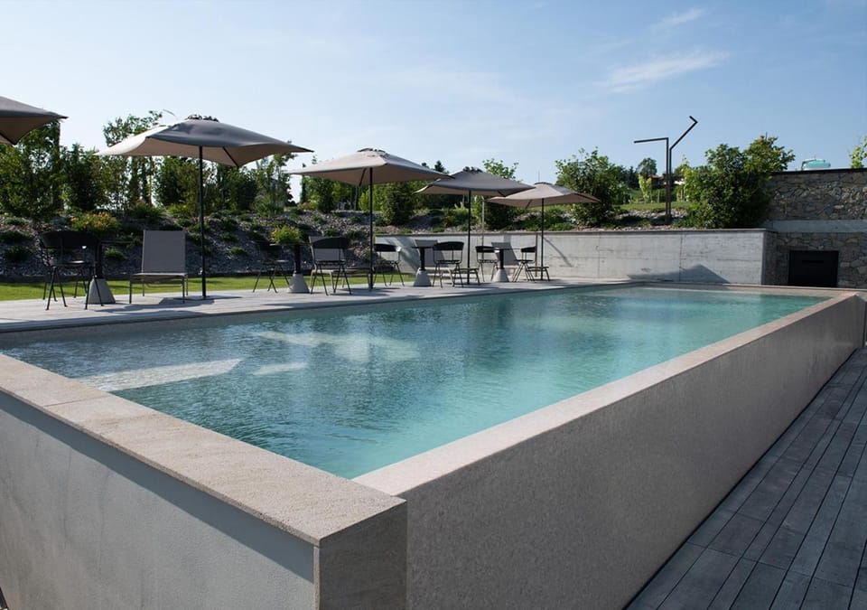 Pool view, Swimming pool