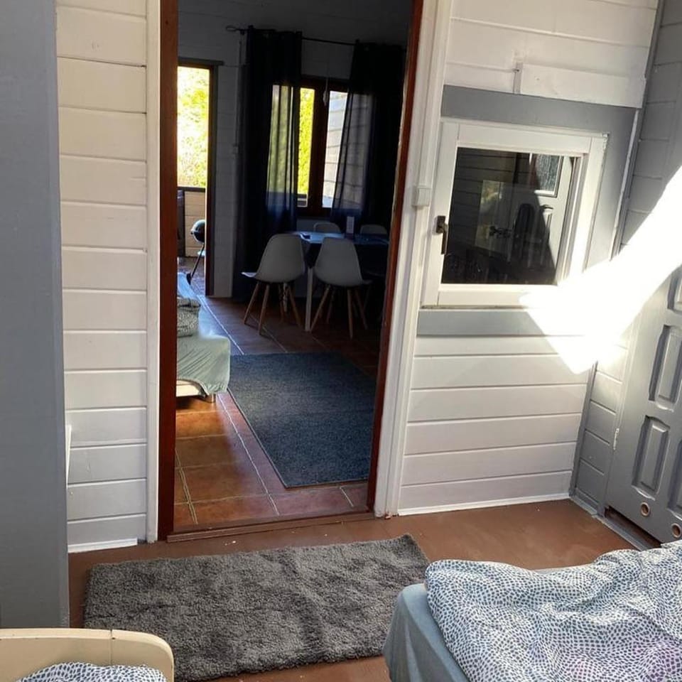 Bed, Photo of the whole room, Seating area, Bedroom