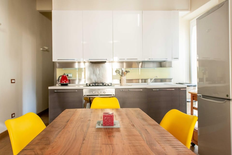 Kitchen or kitchenette, Seating area, Dining area, pet friendly, stove