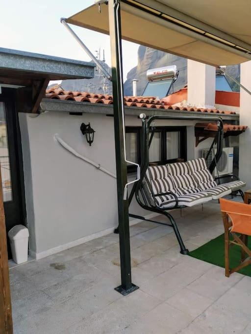 Best view of Meteora in ''Stavros home'' Apartment in Kalabaka