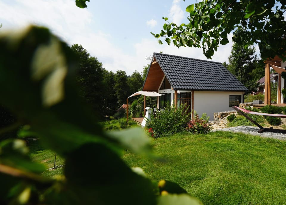 Property building, Spring, Day, Summer, Garden, Garden view