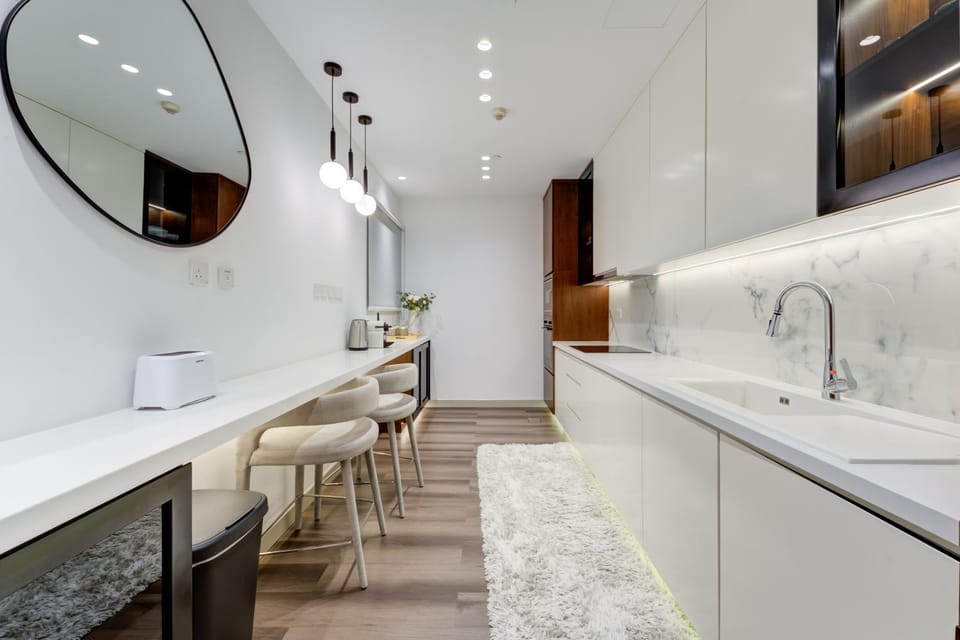 Kitchen or kitchenette, kitchen
