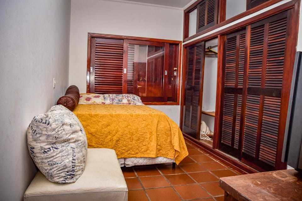 Otima casa com Wi-Fi a 350m da Praia de Peruibe SP House in Peruíbe