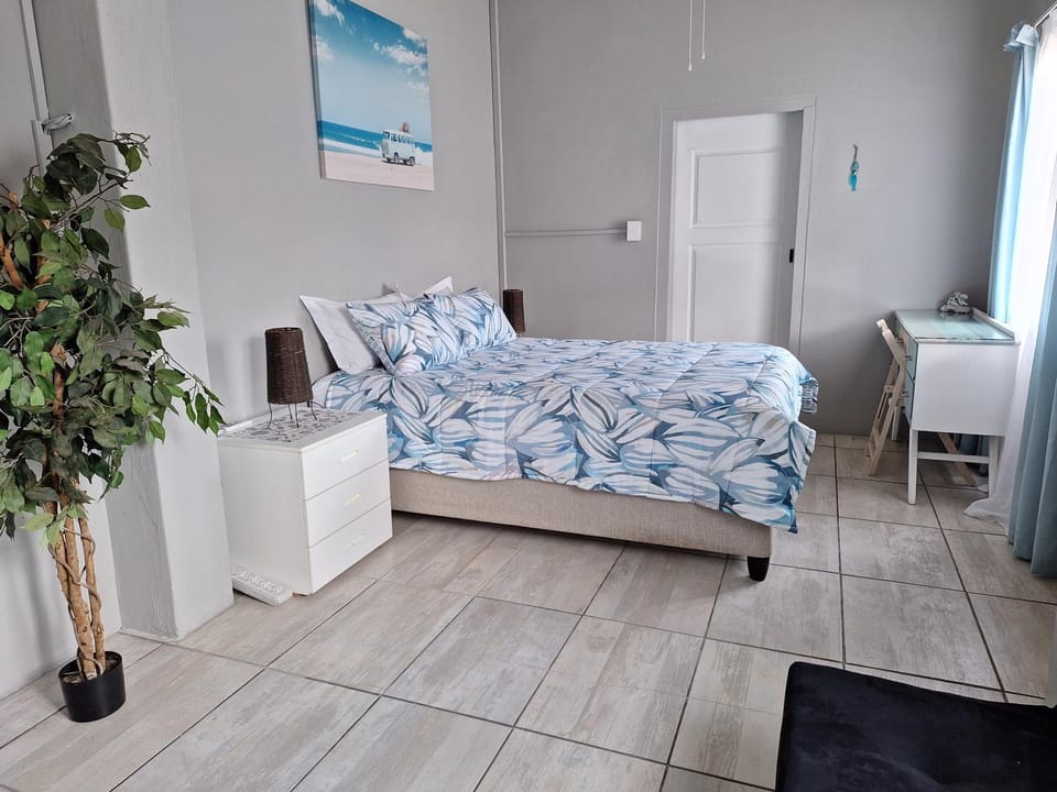 Bathroom, Bedroom