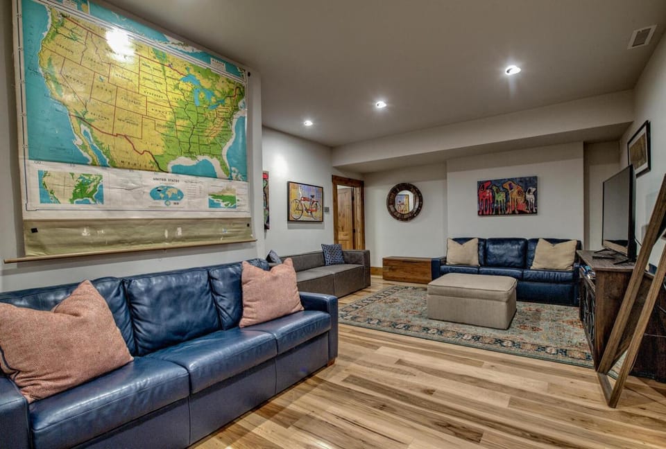 Mountain Lodge Oasis w Hot Tub-Rio Grande Trail House in Basalt