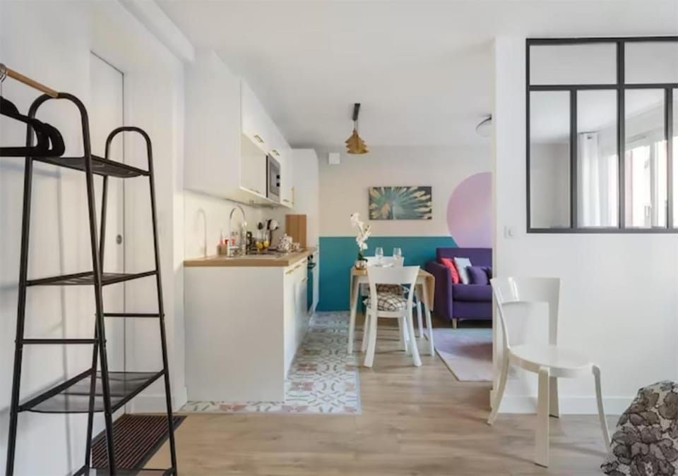 Dining area, kitchen