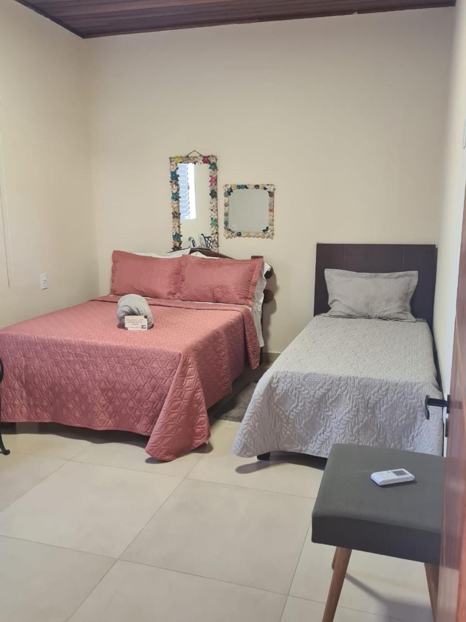 Bed, Bedroom, air conditioner