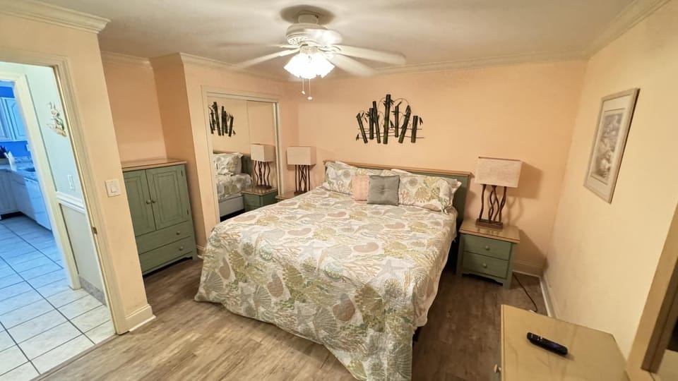 ROYAL GARDEN RESORT 1608 condo Apartment in Garden City