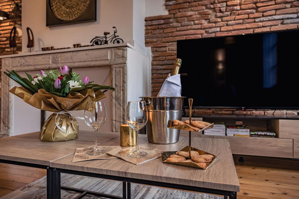 Communal lounge/ TV room, TV and multimedia