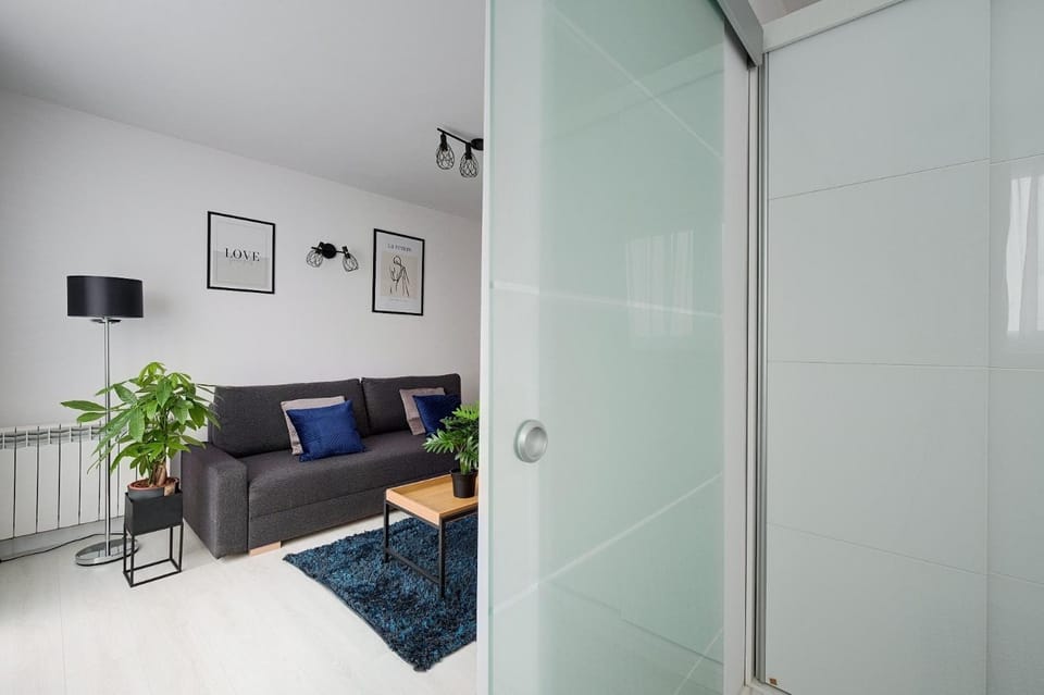 Warsaw Inside Solec with Private Parking Apartment in Warsaw